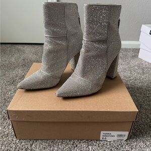 Steve Madden Tarra Rhinestones Ankle Bootie Size 8